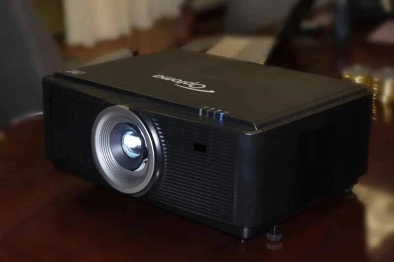بررسی ویدئو پروژکتور اتاق کنفرانس Optoma TW865-NL WXGA